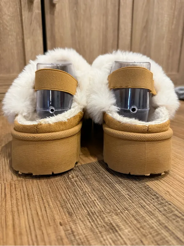 Steve Madden Tan Faux-Suede Mule Slippers with White Faux-Fur Cuff Size 8 - Image 6