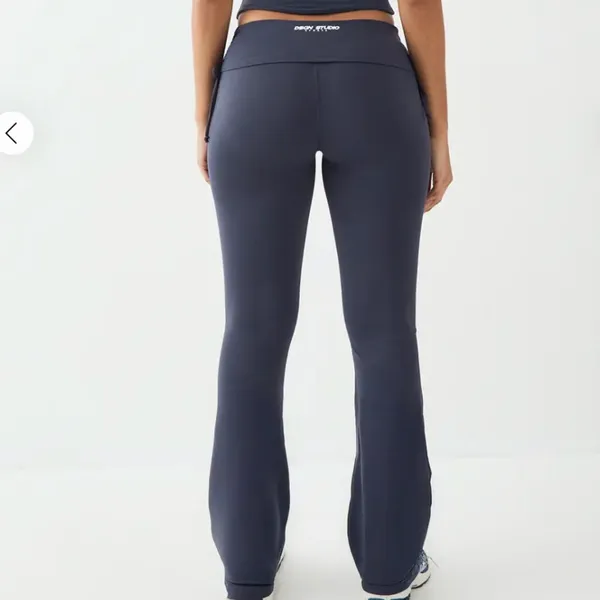 Boohoo - Blue DSGN Studio Ultra Sculpt Ruched Side Flared Legging - Image 2