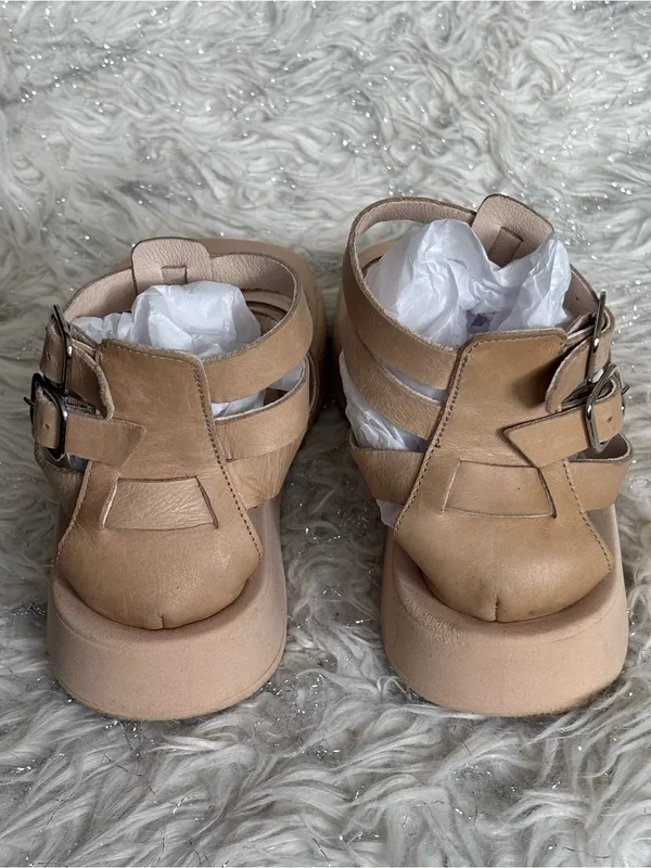 Pilcro Women’s Tan Woven Gladiator Sport Leather Sandals Size 38 - Image 7