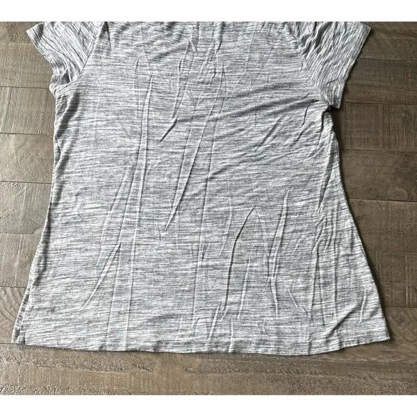 Apt.9 Essentials‎ Women's Gray V-Neck Short Sleeve Tee Size Large - Image 11