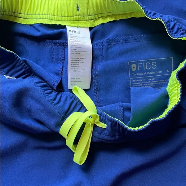 Figs Blue Joggers with Neon Yellow Accents women’s. Size Small Style# M21SW2053 - Image 2