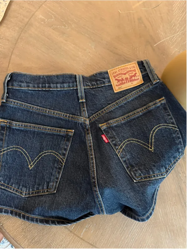 Women's Levi's 501 Jean Shorts Size 25 Blue - Image 3
