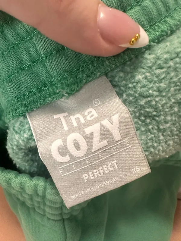 TNA Aritzia Shorts - Image 4