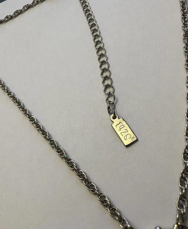 Signed 1928 (Brand) Silver Tone Costume Necklace - Image 5