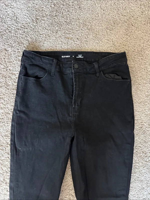 Old Navy Black Women's Skinny Jeans / H17 - Image 2