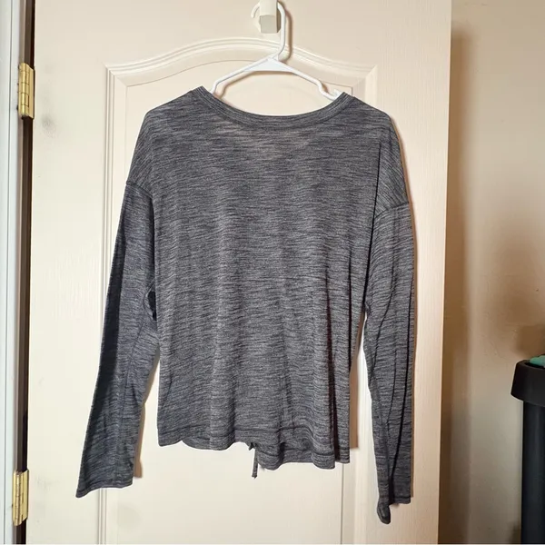 Lululemon Laced With Intent Long Sleeve. Excellent Condition. Medium Heathered - Image 2