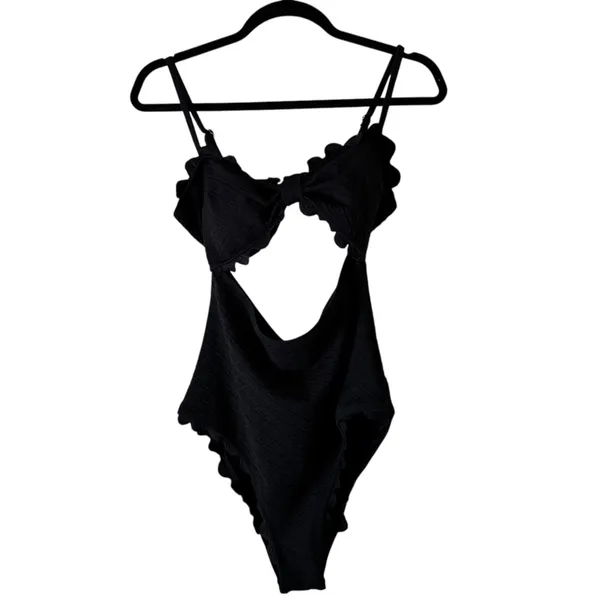Cupshe Black One Piece Swimsuit Cut Out Ruffle Trim Sexy Swimwear L‎ - Image 5