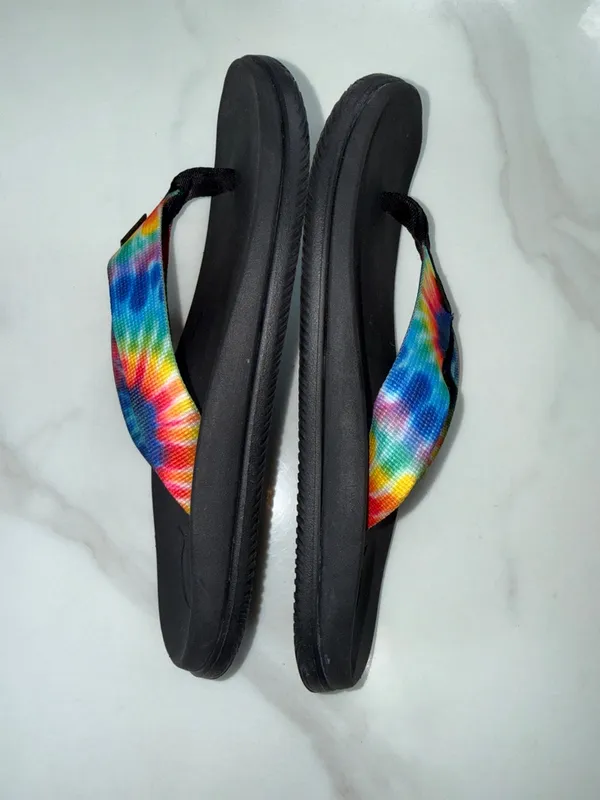 Chacos chillos Black Flip Flops with Rainbow Tie-Dye Straps - Image 7