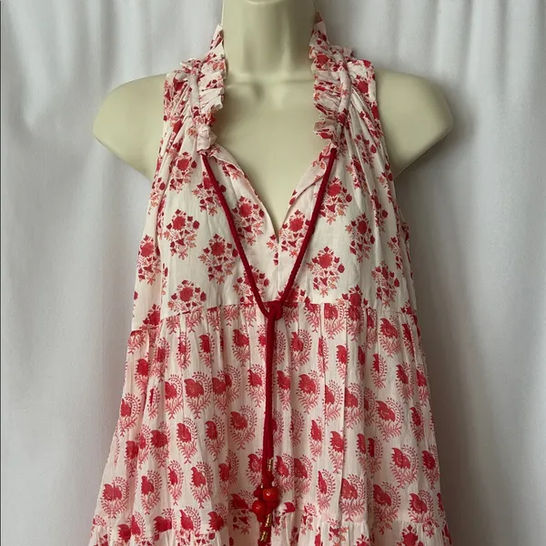 Ro's Garden NWT Red Floral Sofia Sleeveless Ruffle Short Dress **Size XS** 🌺🌺 - Image 3