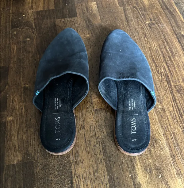 Toms Black Loafers - Image 3