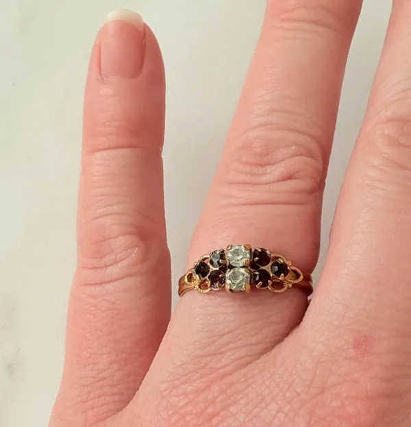 Vintage Sarah Coventry Elegant Gold Red Burgundy Gemstone Adjustable Ring - Image 7