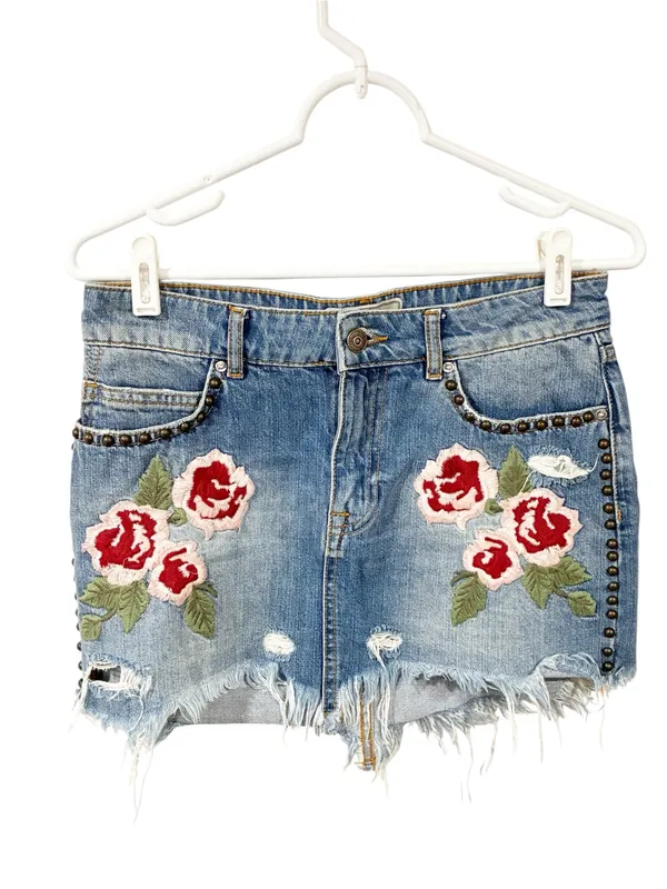Free People Floral Embroidered Denim Mini Skirt Size 26 - Image 2