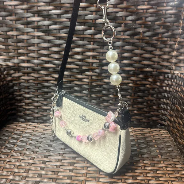 coach Nolita 19 cp490 with bag charm chain - Image 4
