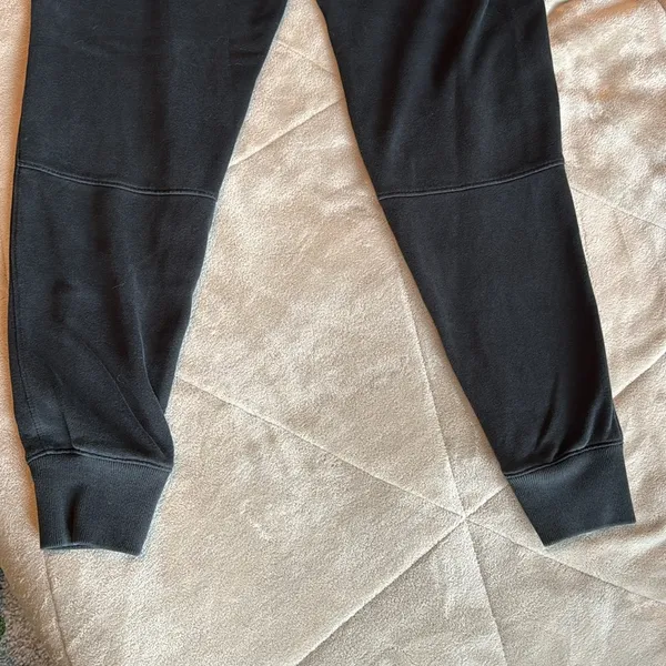 Abercrombie and Fitch black joggers - Image 6