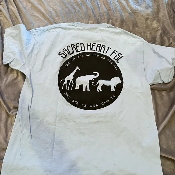 Gildan Graphic White T-Shirt - Image 3