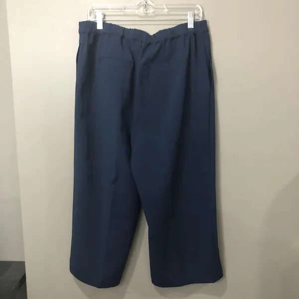 H by Halston NWOT 14 Navy Blue Cropped dress pants - Image 5