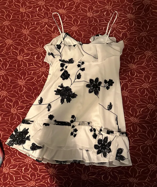 House of Harlow 1960 x REVOLVE White Black Floral Ruffle Dress S - Image 4