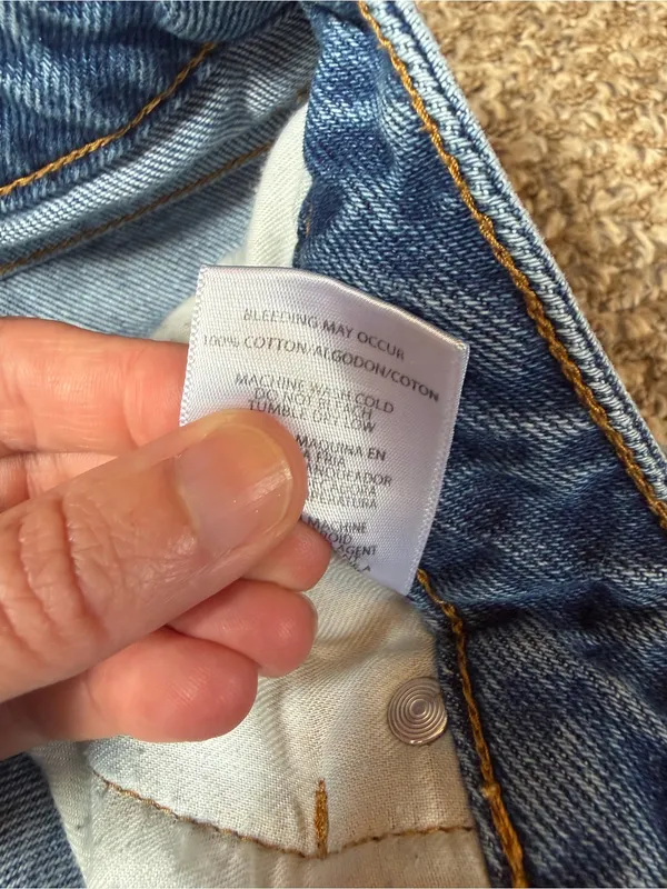 Hidden Crop Jeans Cutoff frayed hems Blue Size 26 - Image 8