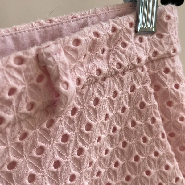 Banana Republic, pink shorts size 6 - Image 4