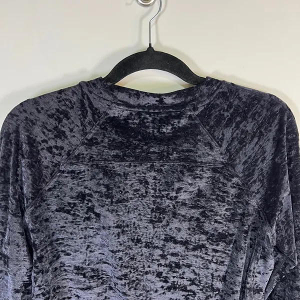 Lululemon Black Crushed Velvet Crewneck Sweatshirt Raglan Sleeve Pullover‎ rare - Image 5