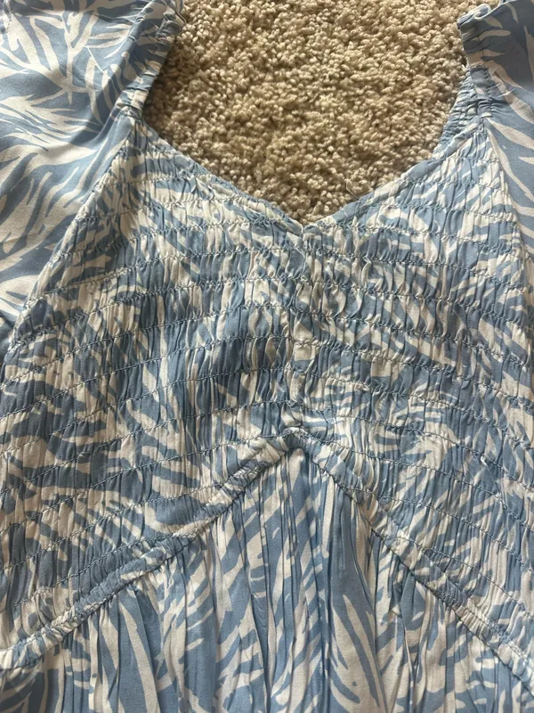 Japna blue floral blouse with ruffle sleeves - Image 2