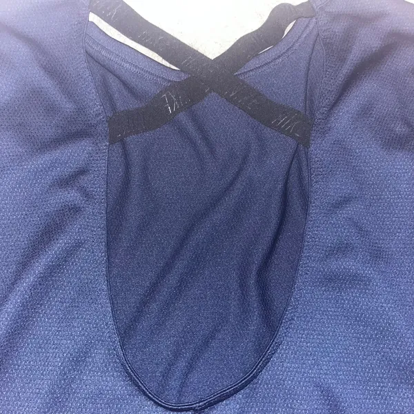 New Nike Dri-Fit Women's Training Crossback Long Sleeve Top Navy Blue Sz Large - Image 3