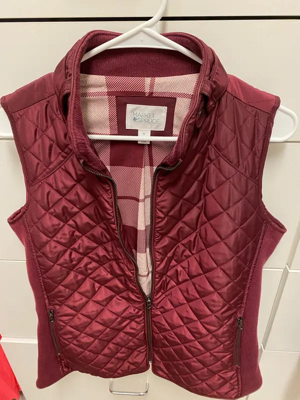 Women’s vest, market, and spruce medium - Image 2