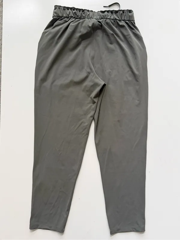 lululemon Keep Moving Pant - Size 8 - Grey Sage - Image 8