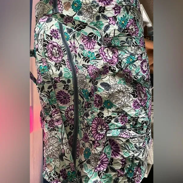 Vera Bradley Large Travel Duffle - Image 3