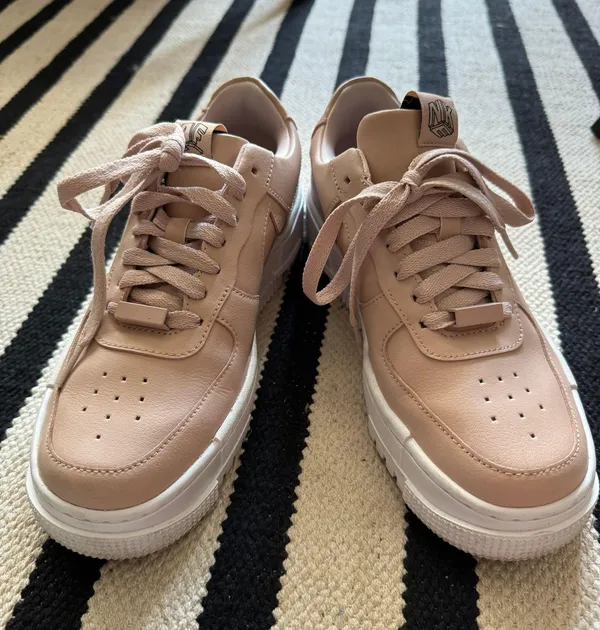Nike Air Force 1 - Image 2