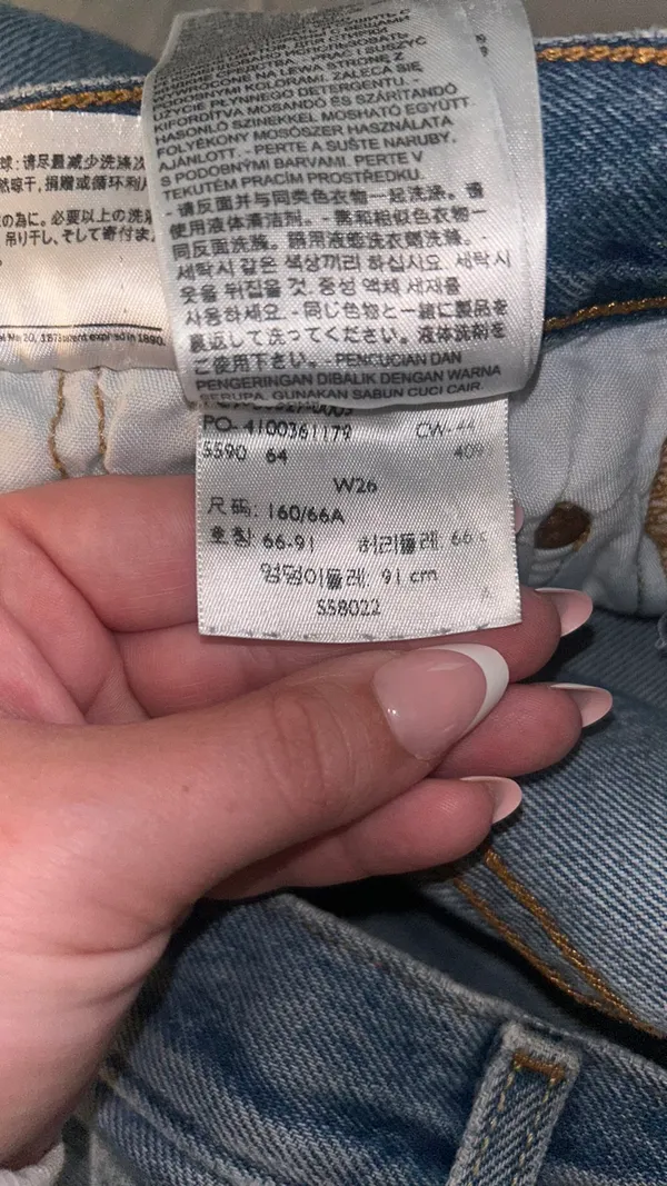 Levi’s Shorts 501 - Image 3