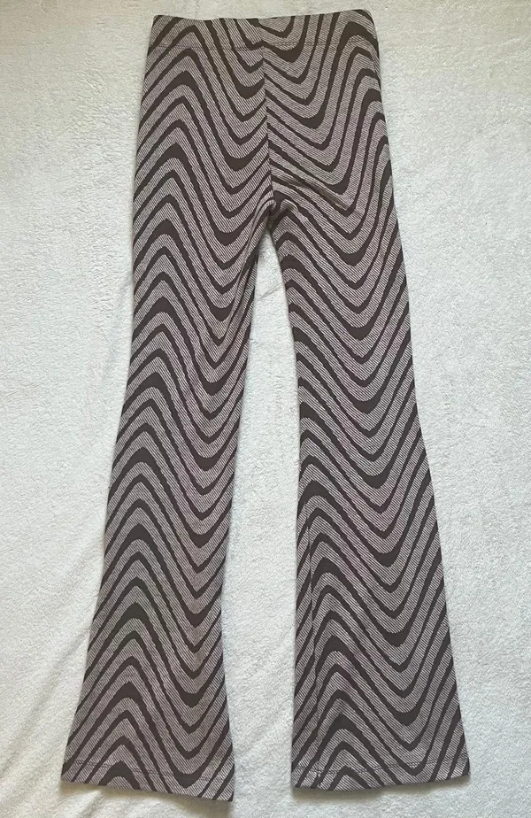 Urban Outfitters ˚₊‧꒰ა flared brown swirl patterned leggings ໒꒱ ‧₊˚ - Image 2
