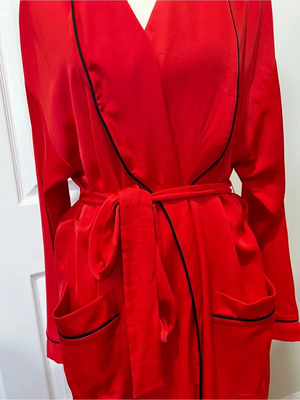 Fabletics Eco-satin Robe Strawberry Red With Black Trim With Pockets Size Medium - Image 6