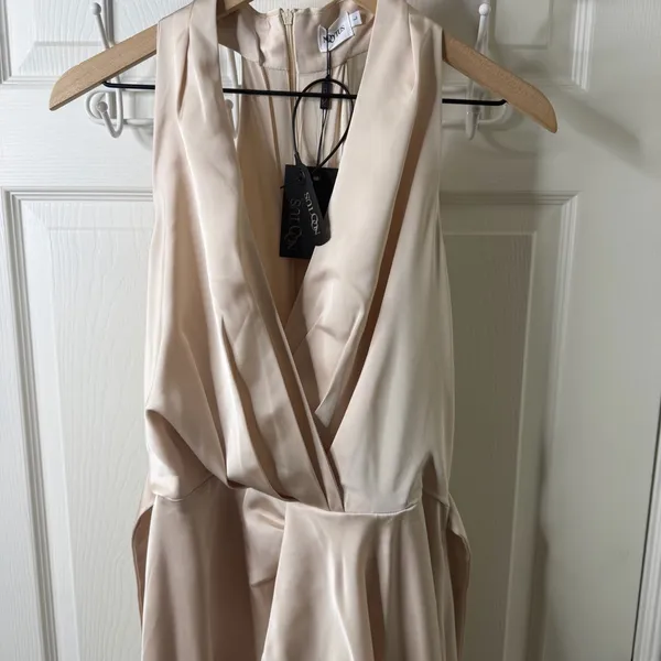 Mooyius Midnight Elegance Satin Halter Ruffle Gown Chamagne Womens‎ Size L - Image 4
