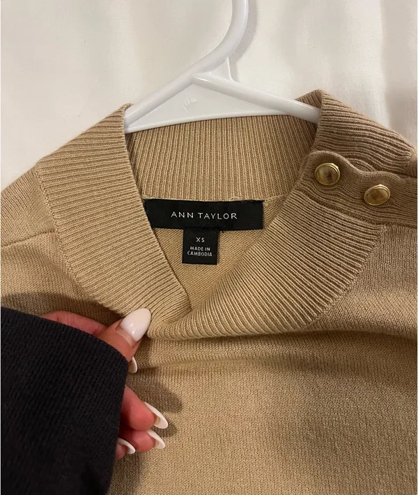 Ann Taylor Sweater Top Short Sleeve - Image 3