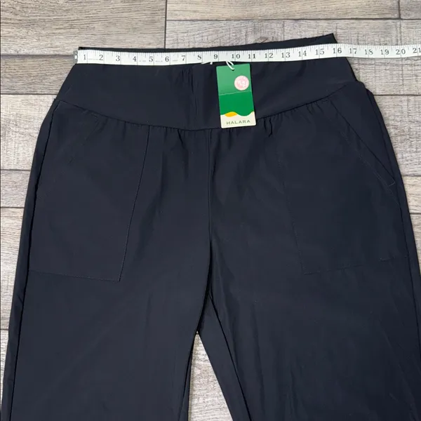 HALARA Black Relaxed Fit Joggers - Image 5