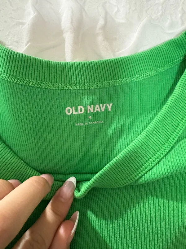 Old Navy Green Ribbed Baby Tee - Image 3
