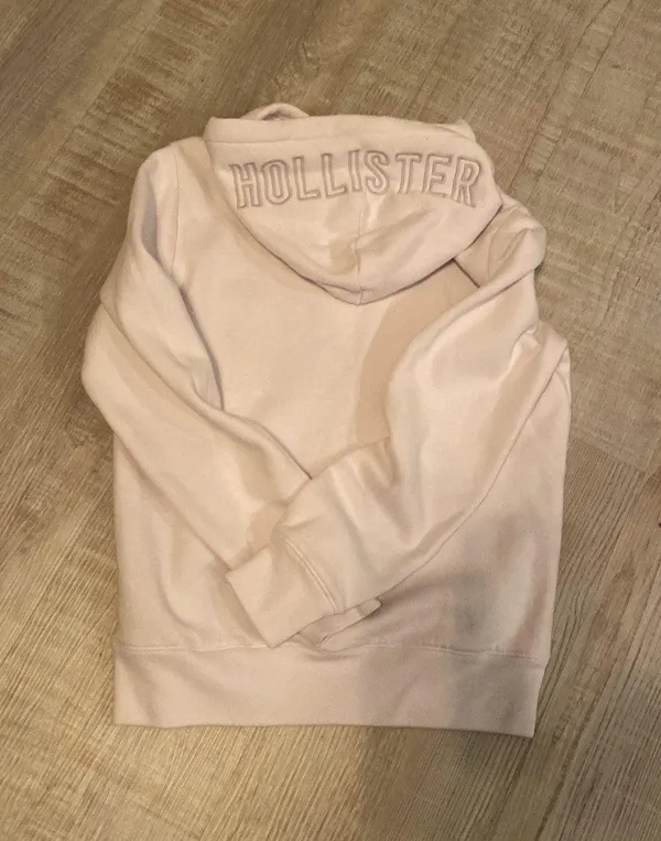 Hollister Sweatshirt With Hoodie Like New - Image 2