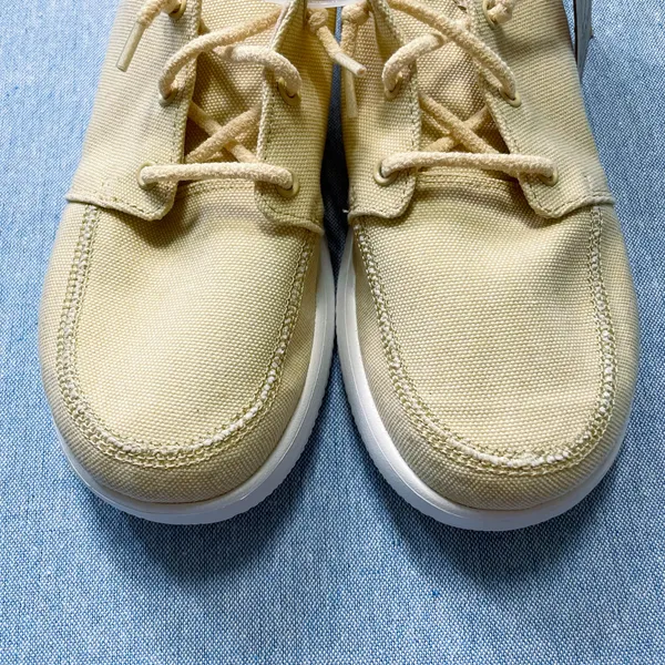 Chacos Women's Chillos Sneakers Size 9 in Summer Melon - Image 3