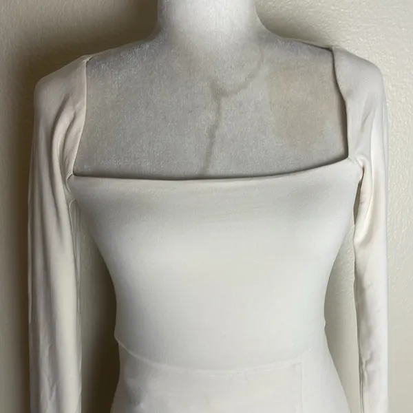 Oh Polly - AMRYN Long Sleeve Sweetheart Neckline Mini Dress in Ivory - Image 6
