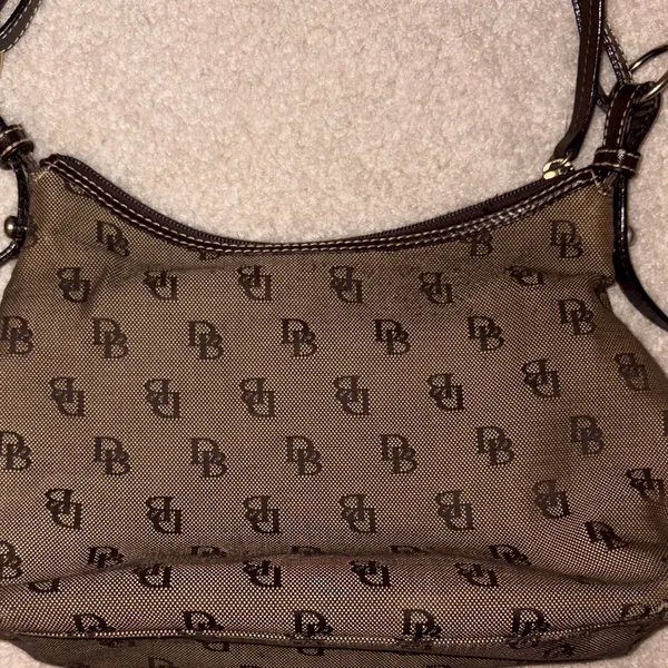 Dooney & Bourke shoulder bag - Image 2