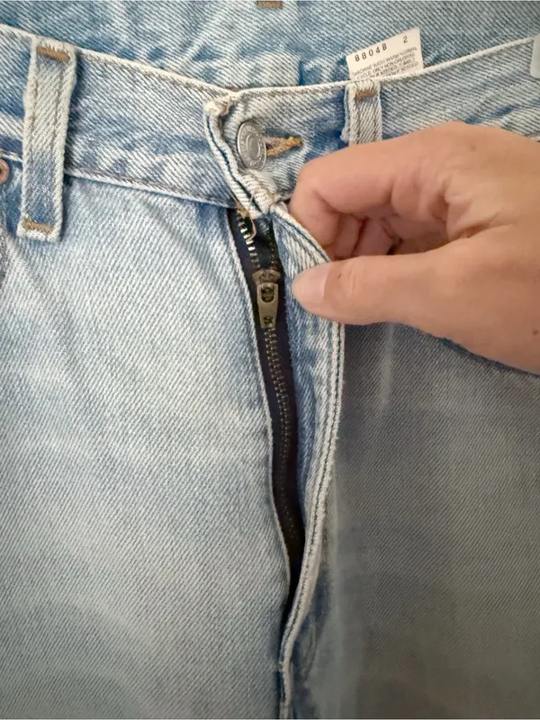 Vintage Levi's 505 Straight Leg Jeans Sz 6 - Image 7