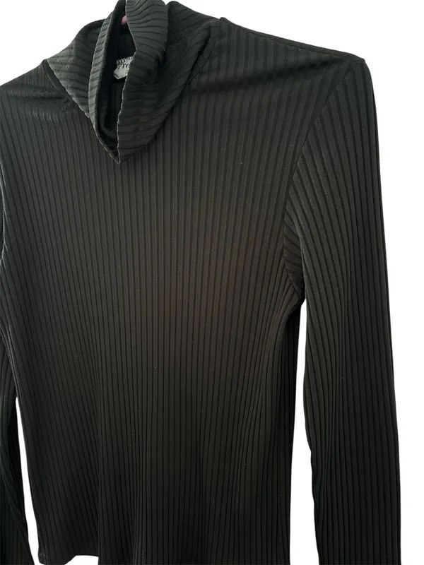Vintage 90’s Pretty Girl Y2K Black Ribbed Turtleneck Sweater Women’s Size XL - Image 3