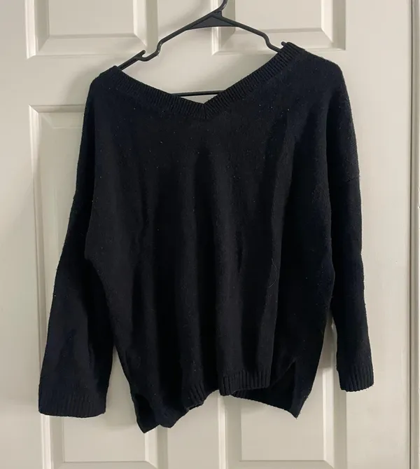 Black V Neck Sweater size S - Image 3
