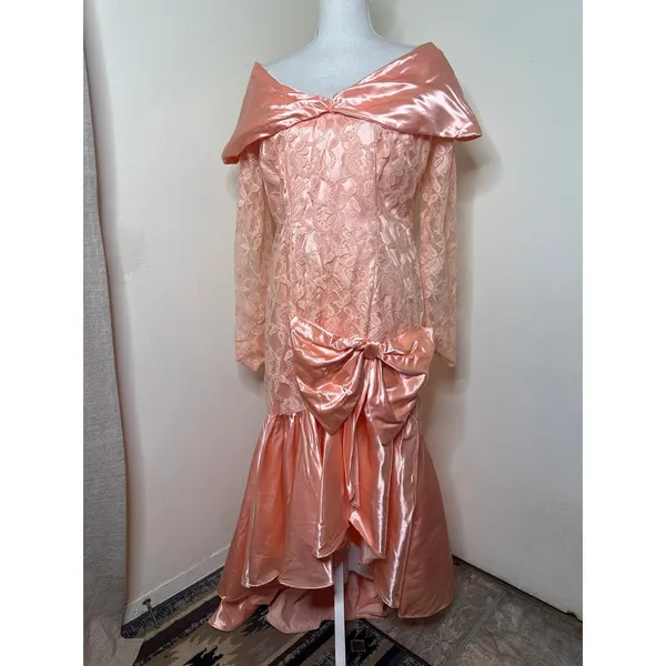 Vintage 1980s Peach Satin & Lace Off-the-Shoulder Prom Formal Gown Oversized Bow - Image 2