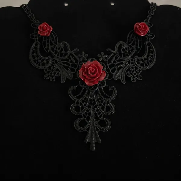 Elegant Black and Red Lace Necklace - Image 2