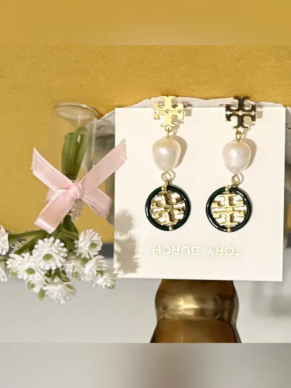 Tory Burch Roxanne Pearl & Logo Drop Earrings New - Image 2