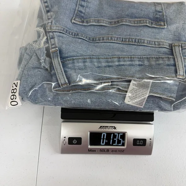 Signature by Levi Strauss light wash‎ heritage high rise Bermuda denim shorts 12 - Image 12