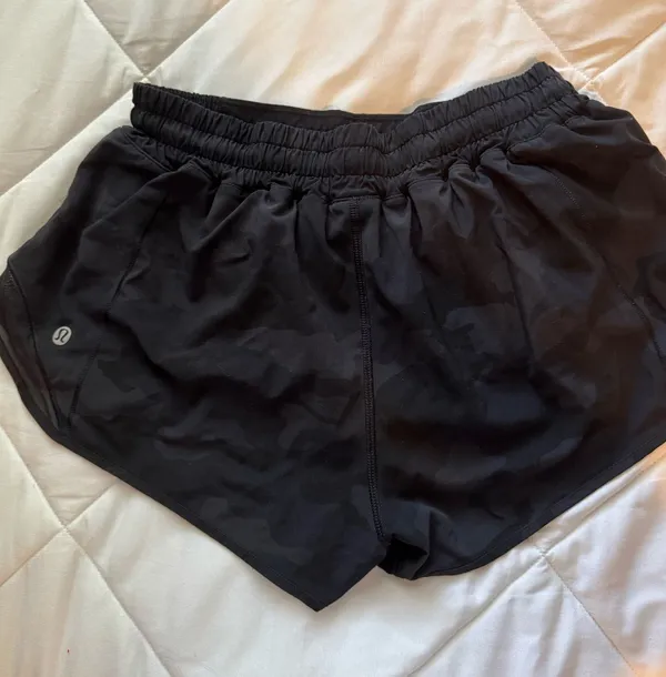 Black Lululemon Hotty Hot 2.5" - Image 2