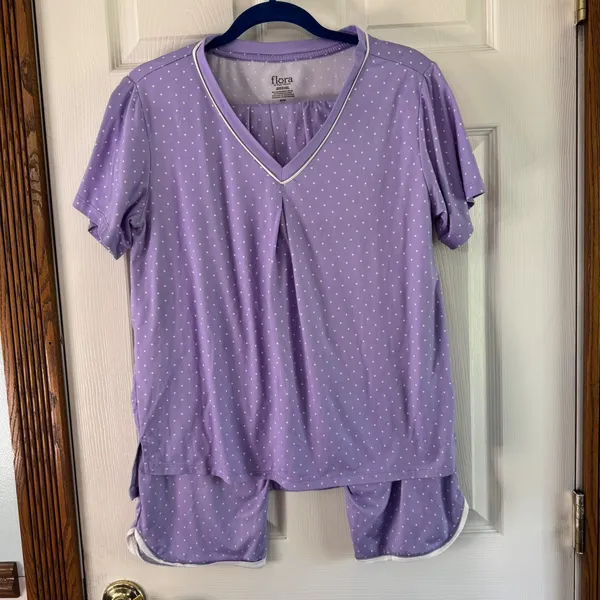Flora Pajama Set Sleepwear Polka Dot V Neck Loungewear‎ Comfy Medium - Image 9